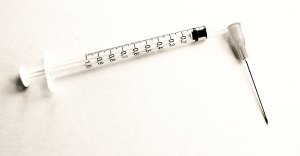 Decreto vaccini: 40.000 persone in piazza a Pesaro per difendere i bambini dal business farmaceutico