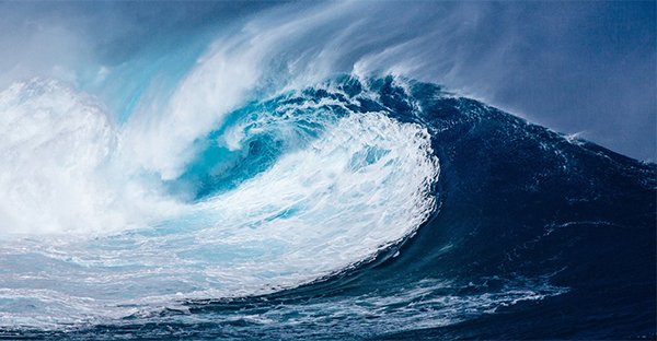 Accettiamo la vita come l'oceano accetta tutte le onde: ce lo spiega Jeff Foster