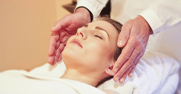 Cos'è il Reiki e che benefìci può apportare?